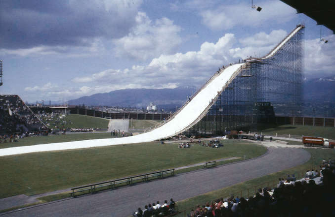 1958-Man-made ski jump in Vancouver (3)