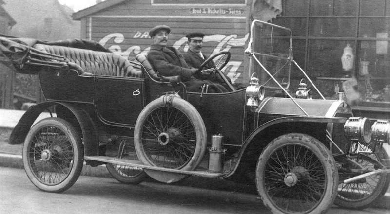 1911-Terminal City Cab Company's Napier car at the corner of Georgia Street and Howe Street
