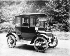 Old Photographs of Cars in Vancouver from 1900-1920 (Gallery)