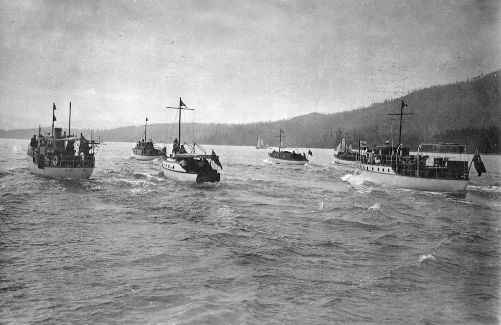 1913-Power boat race on Burrard Inlet