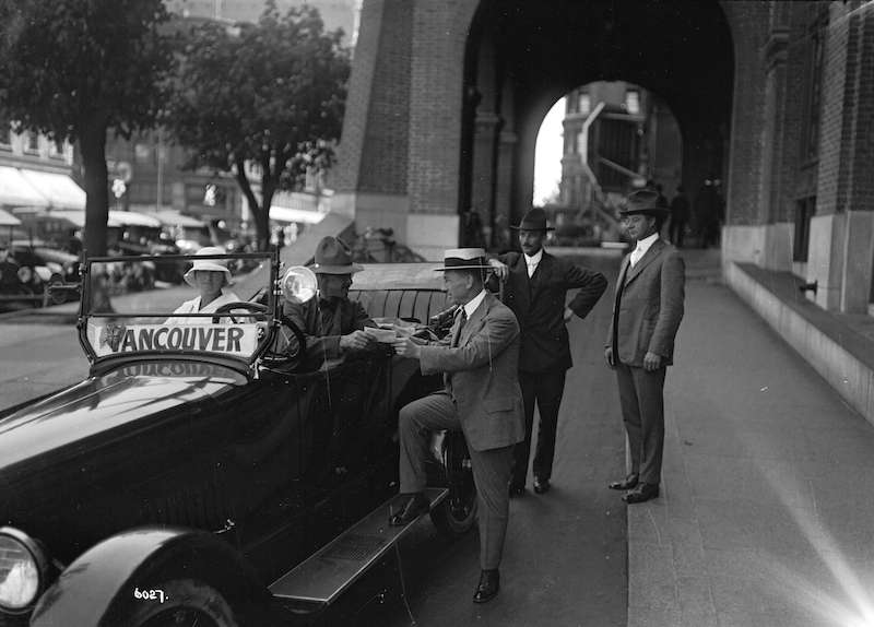 1918-Harry Gale [(Vancouver Alderman and Mayor) and car labelled Vancouver]