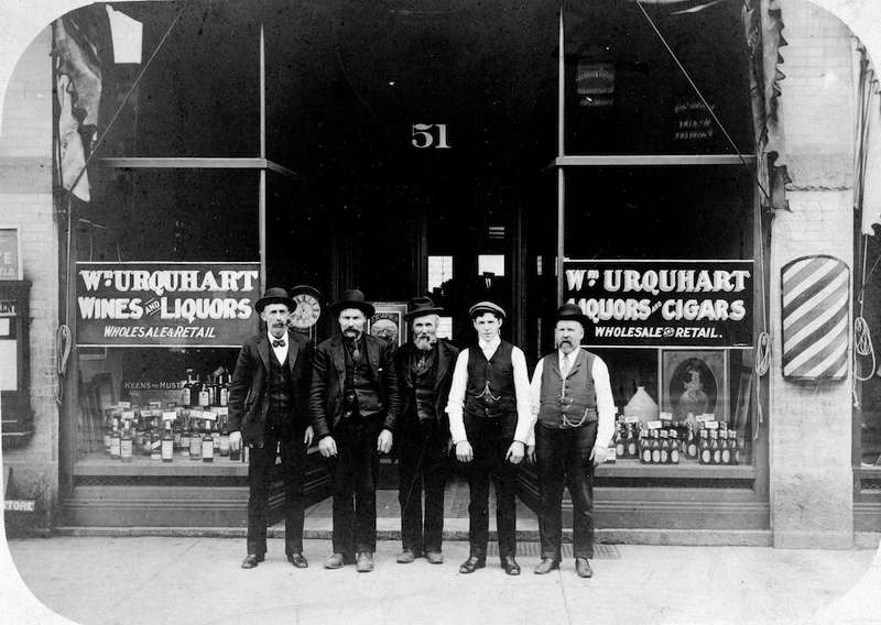 1903?-Wm. Urquhart Wines and Liquors, Cigars and Tobacco, exterior