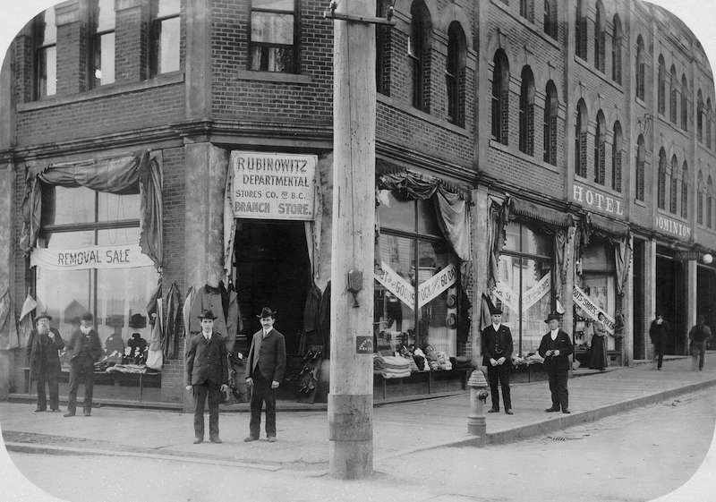 1904-Rubinowitz Departmental Stores Co. of B.C. Branch Store at the corner of Water and Abbott Street