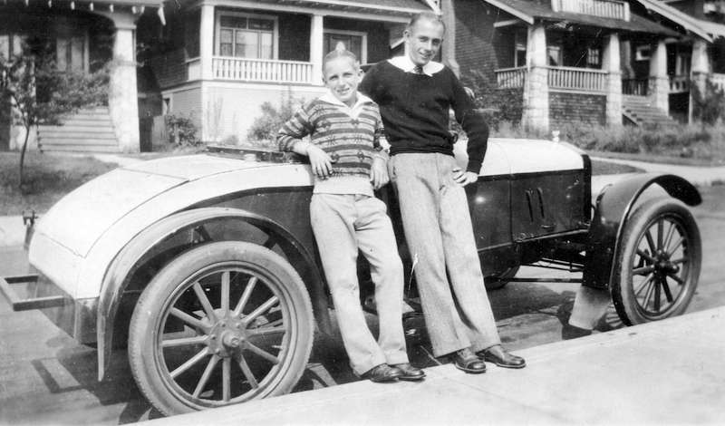 1927-0Bub and Noo [Douglas Osborne Sudbury (left) and Wilfred Arnold Sudbury (right) leaning against their first car in front of 3628 West 3rd Avenue]