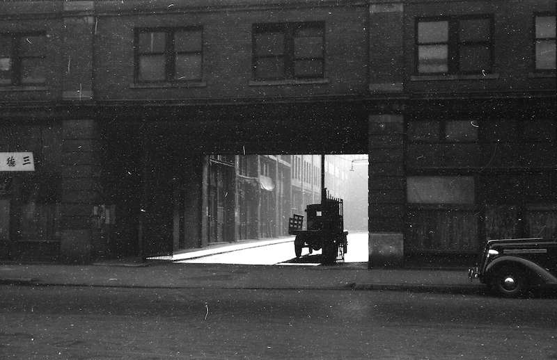 1930-Car in alley in Chinatown