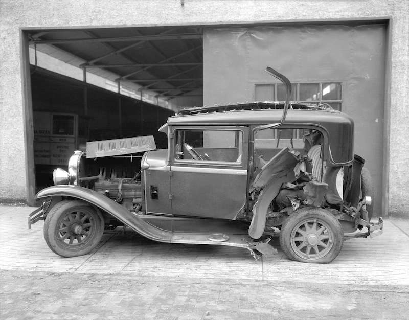 1932-Bombed car [on Dunsmuir Street and Hornby Street]