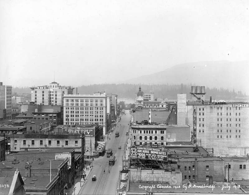 1913-Looking west along Hastings Street at Homer Street towards Coal Harbour