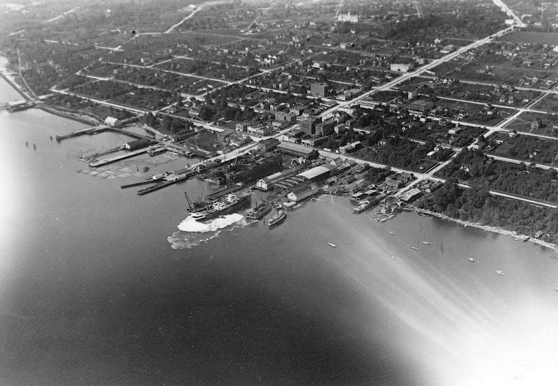 1919-North Vancouver waterfront