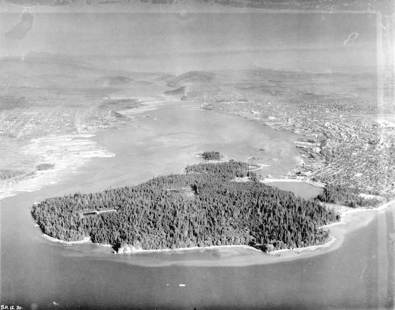 1926-Aerial view looking east over Stanley Park, Coal Harbour and Burrard Inlet