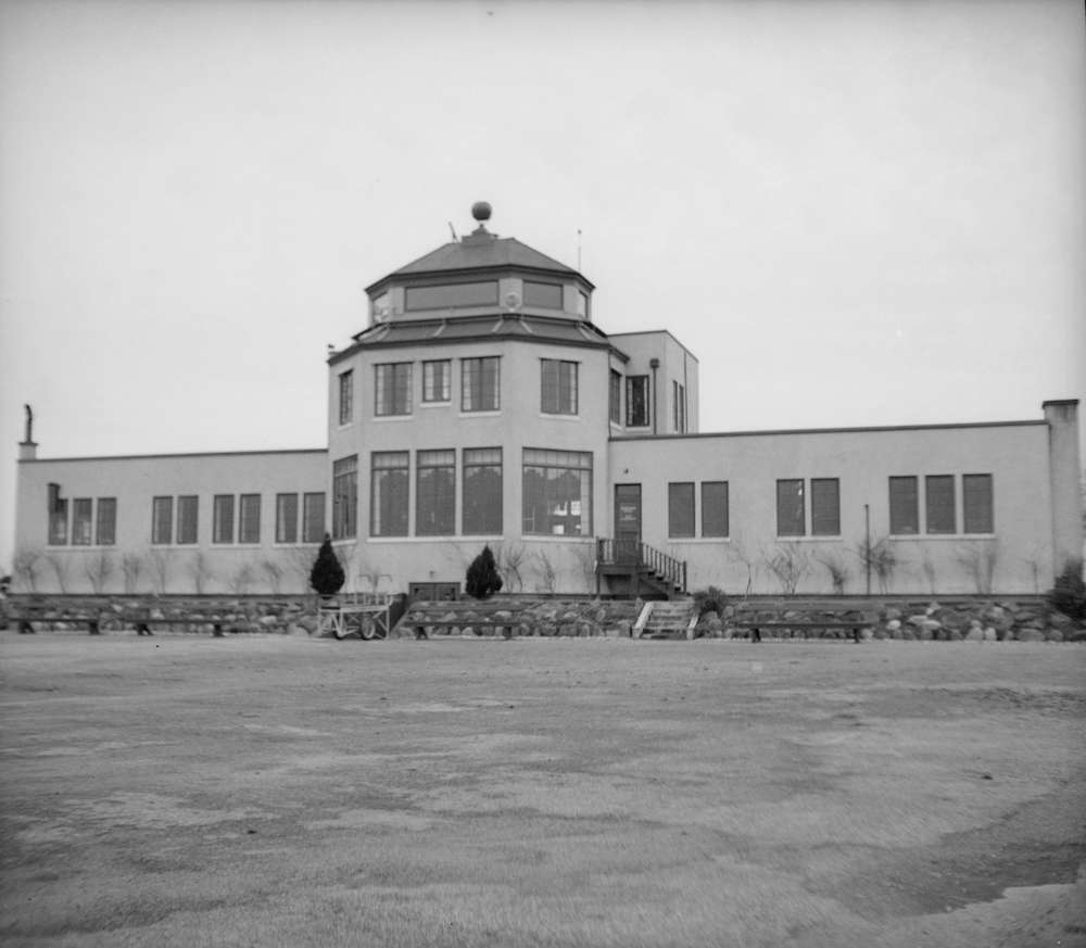 1939 - Vancouver Airport Administration Building