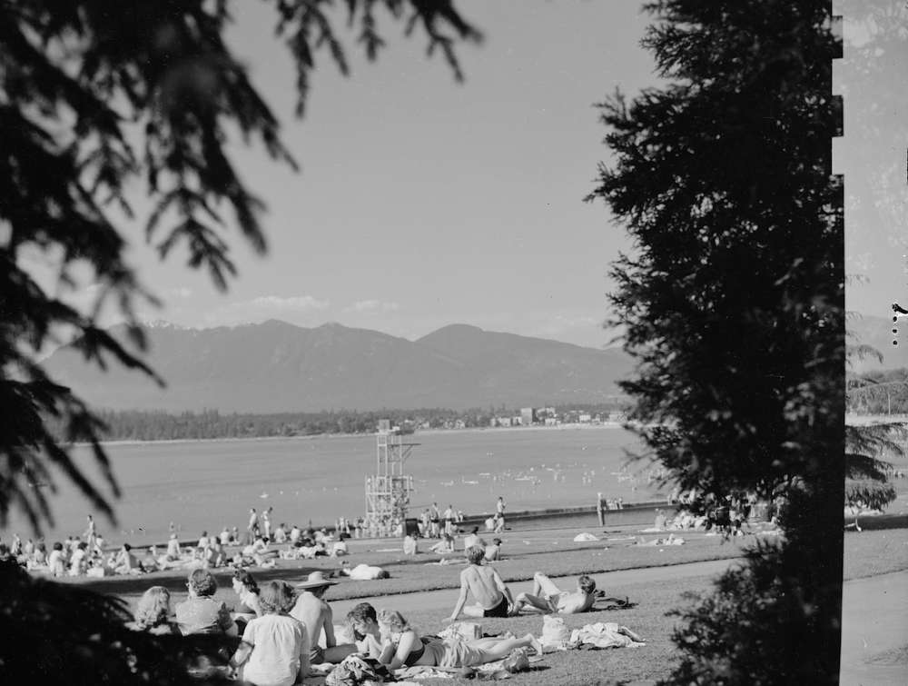 1947-Kitsilano Beach