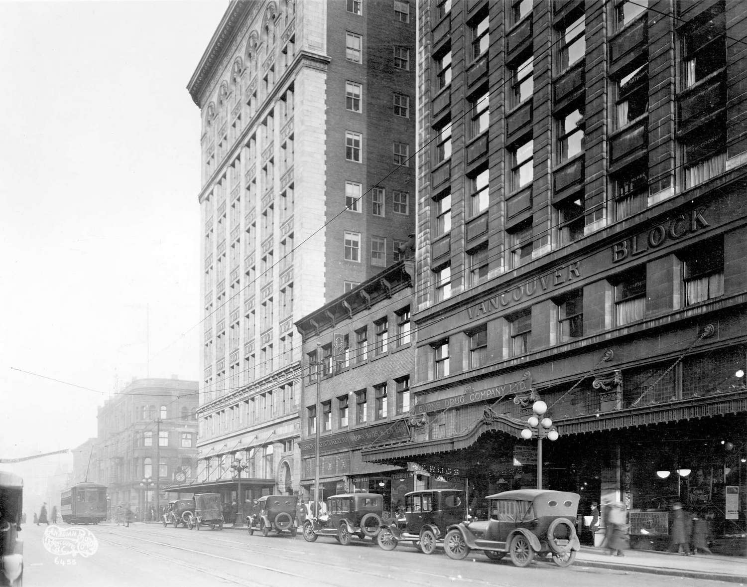 1922 - The east side of the 700 Block of Granville Street