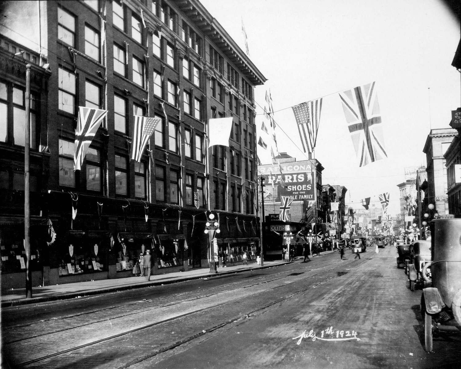 1924 - Woodward's Store at Hastings Street and Abbott Street