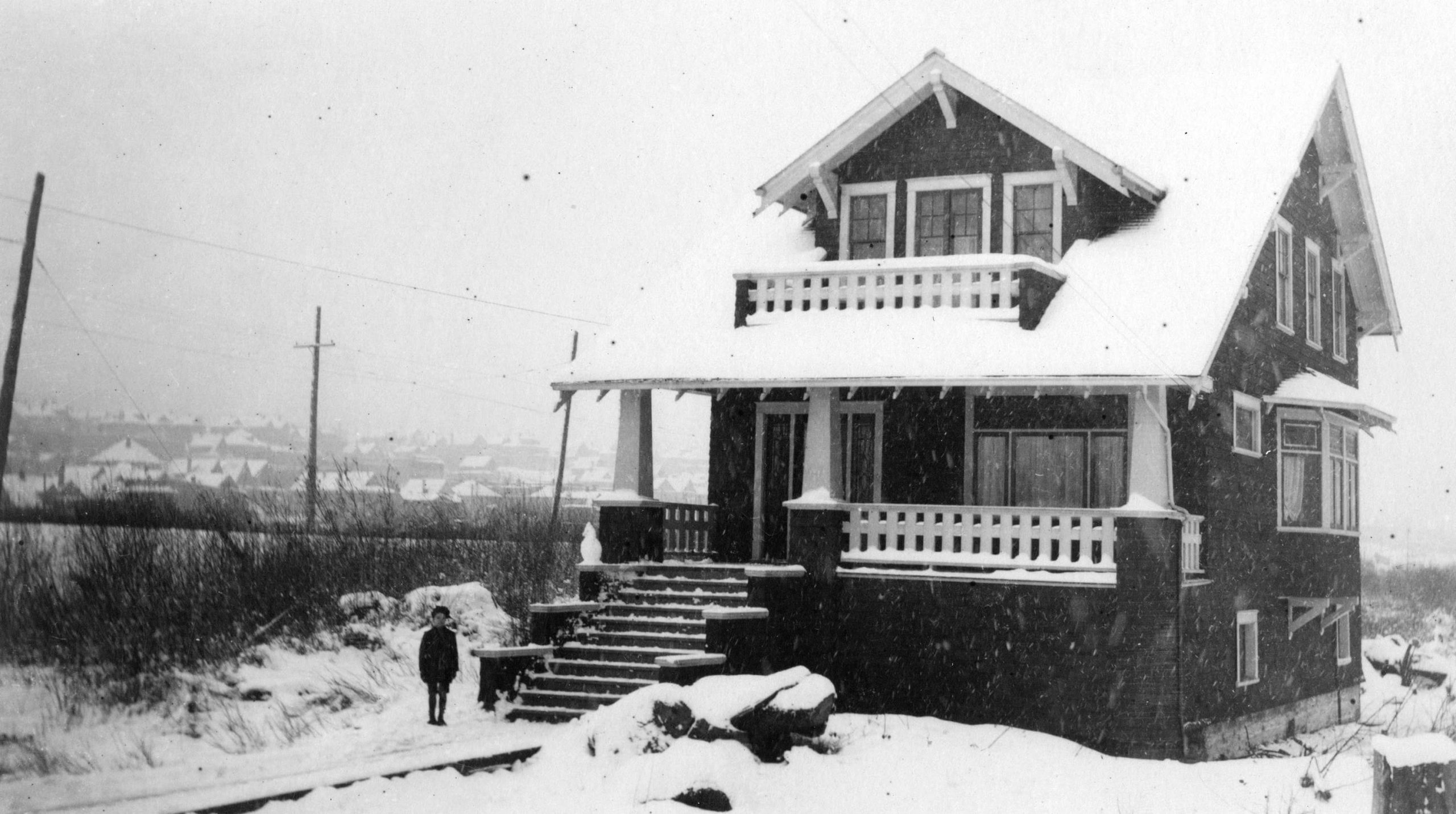 1911 - Exterior of Major J.S. Matthews' house at 1343 Maple Street