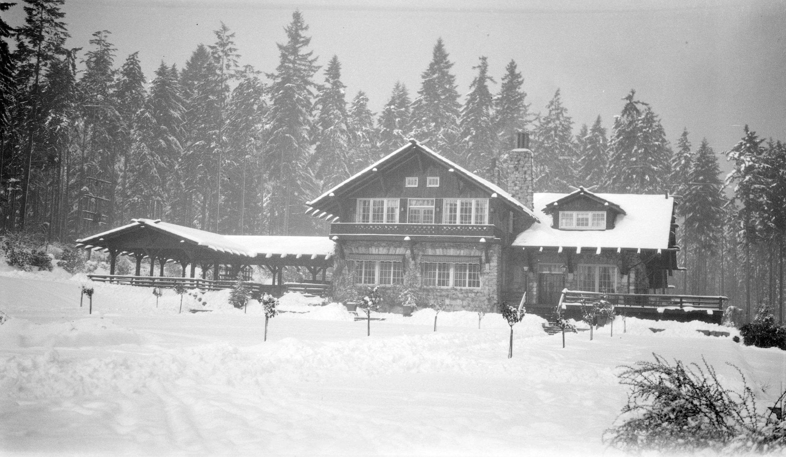 1930 - Stanley Park Pavilion in the snow