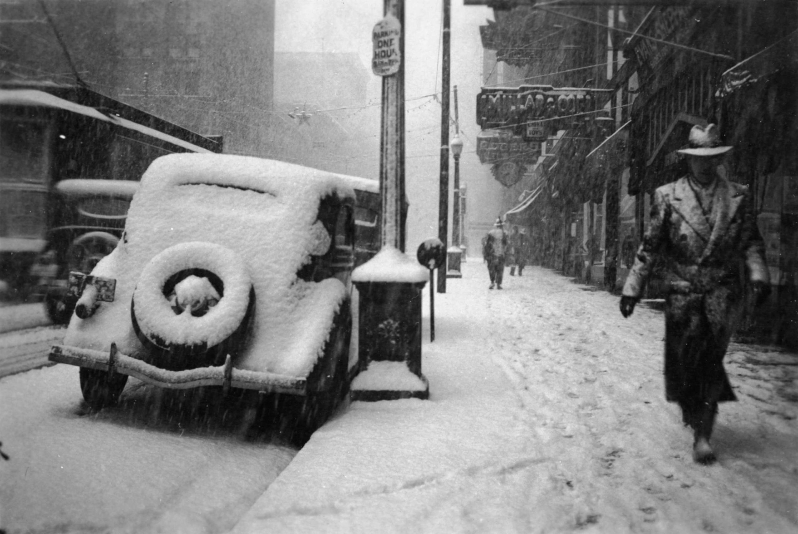1936 - Hastings St. between Homer and Richards. Summer is Coming