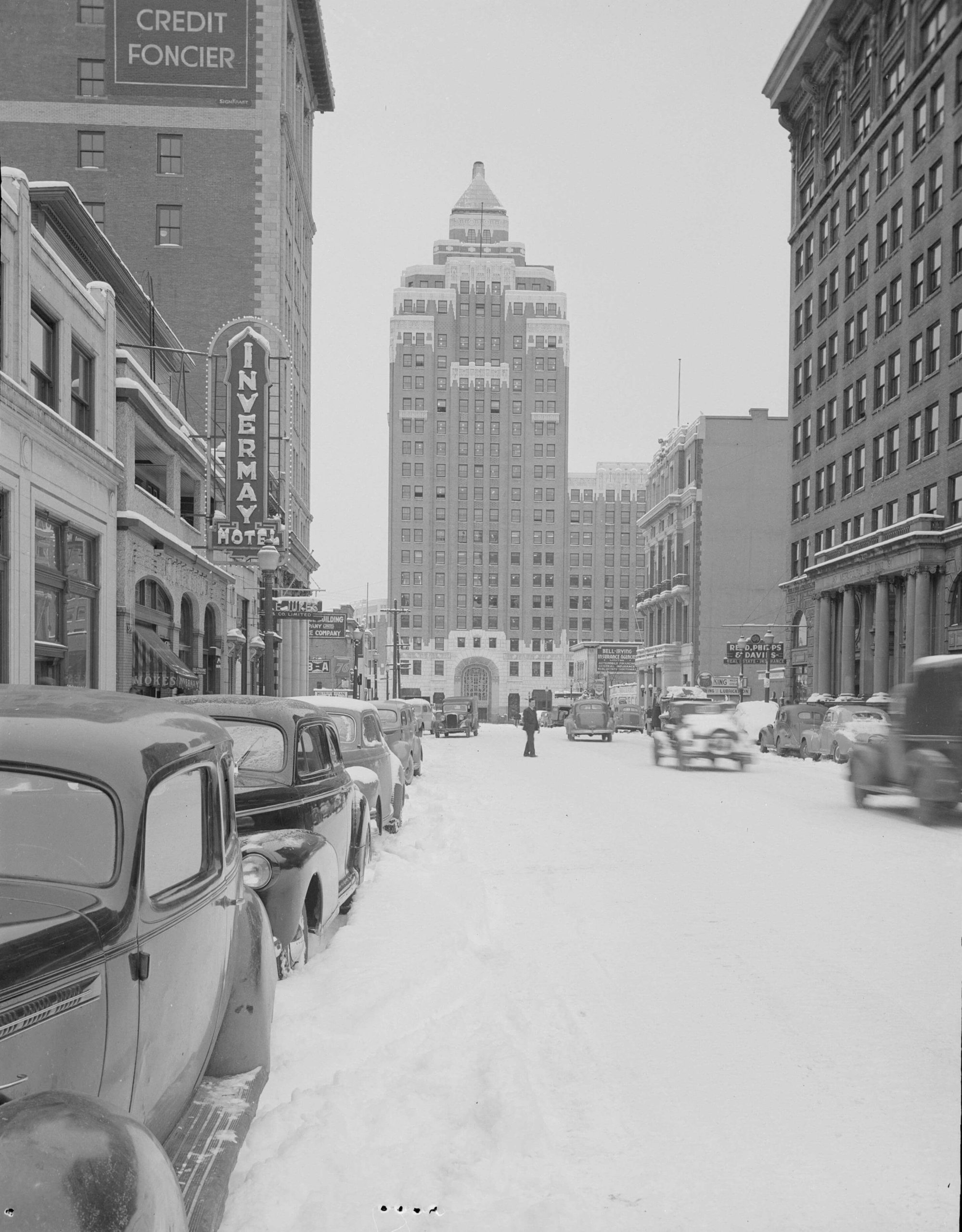 1947 - Snow scene Hastings St. looking west to Marine Building