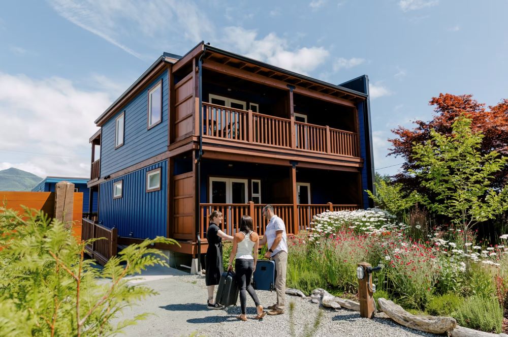 Essential Ucluelet Travel Guide