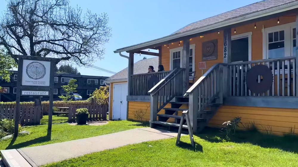 Heartwood Kitchen Food Outfitter