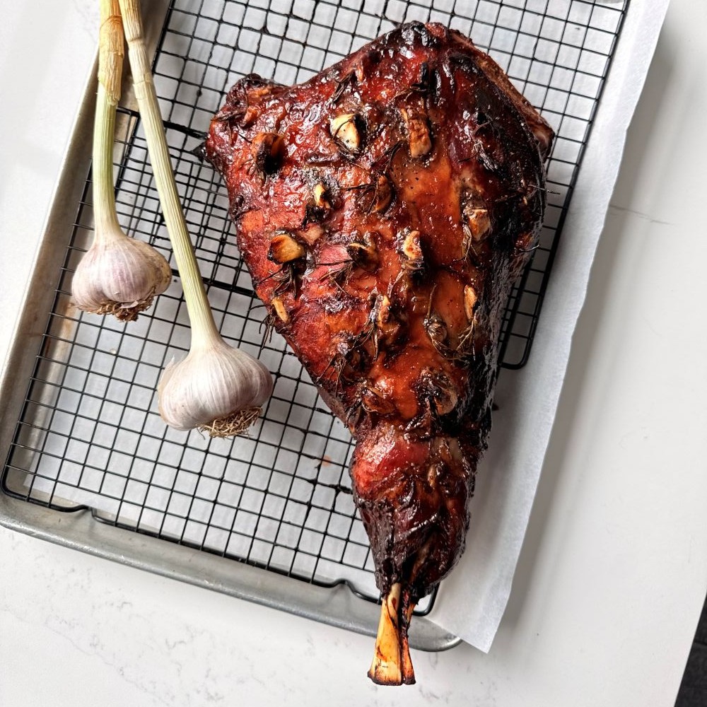 Recipe for Roasted Garlic Lamb 