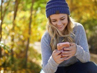 Women on her cell phone