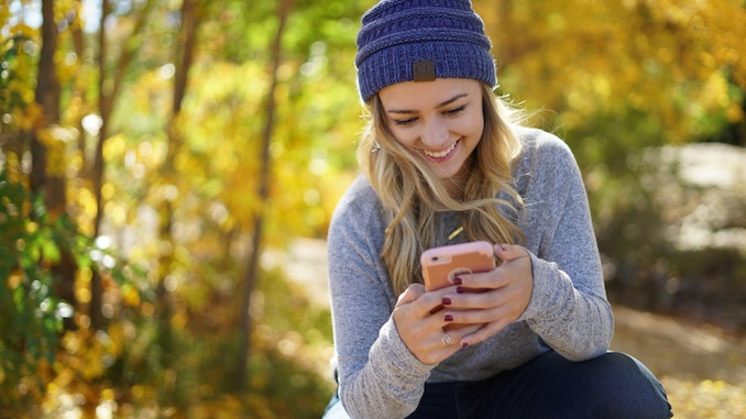 Women on her cell phone